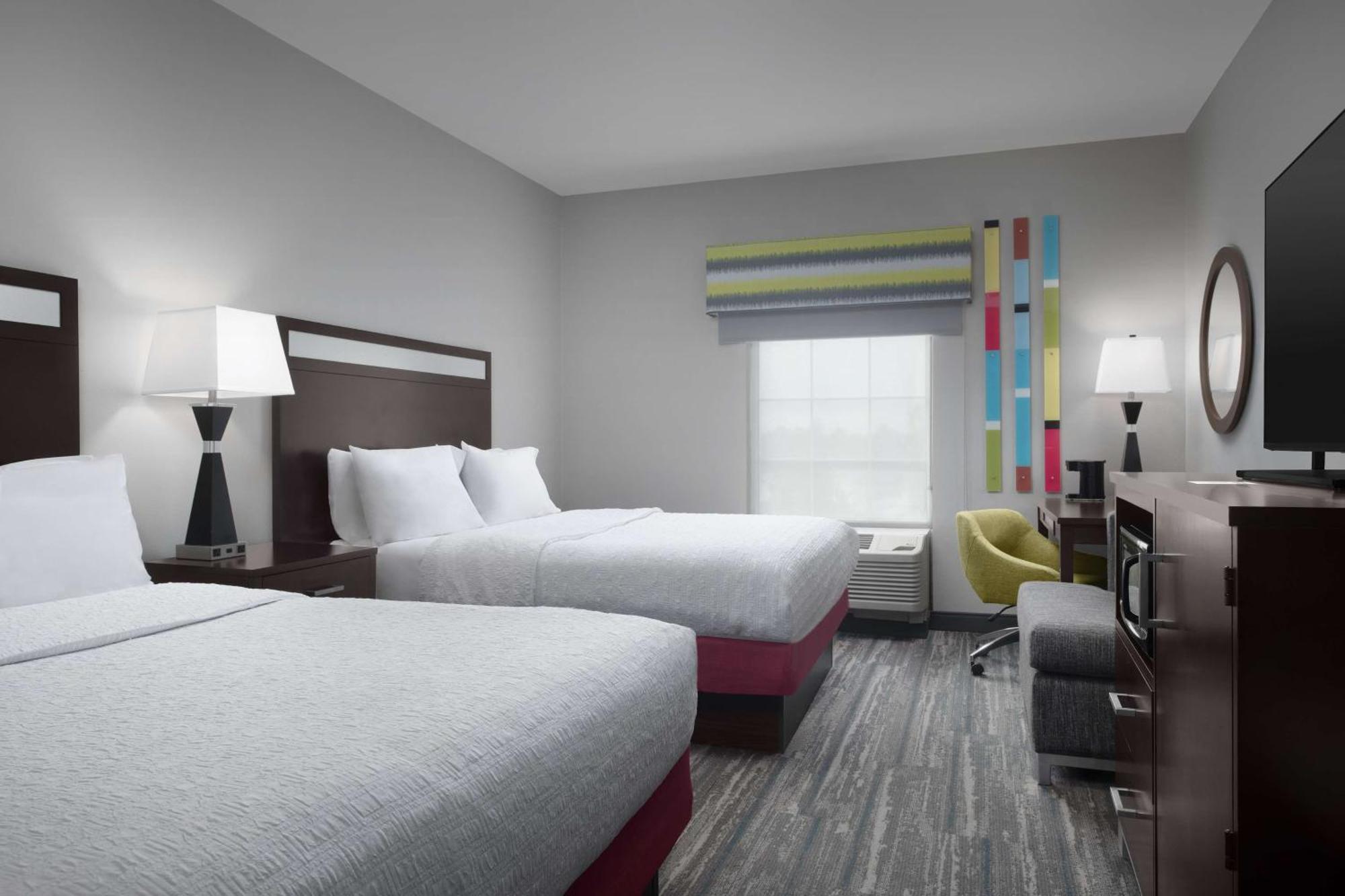 Hampton Inn Стейтсборо Экстерьер фото