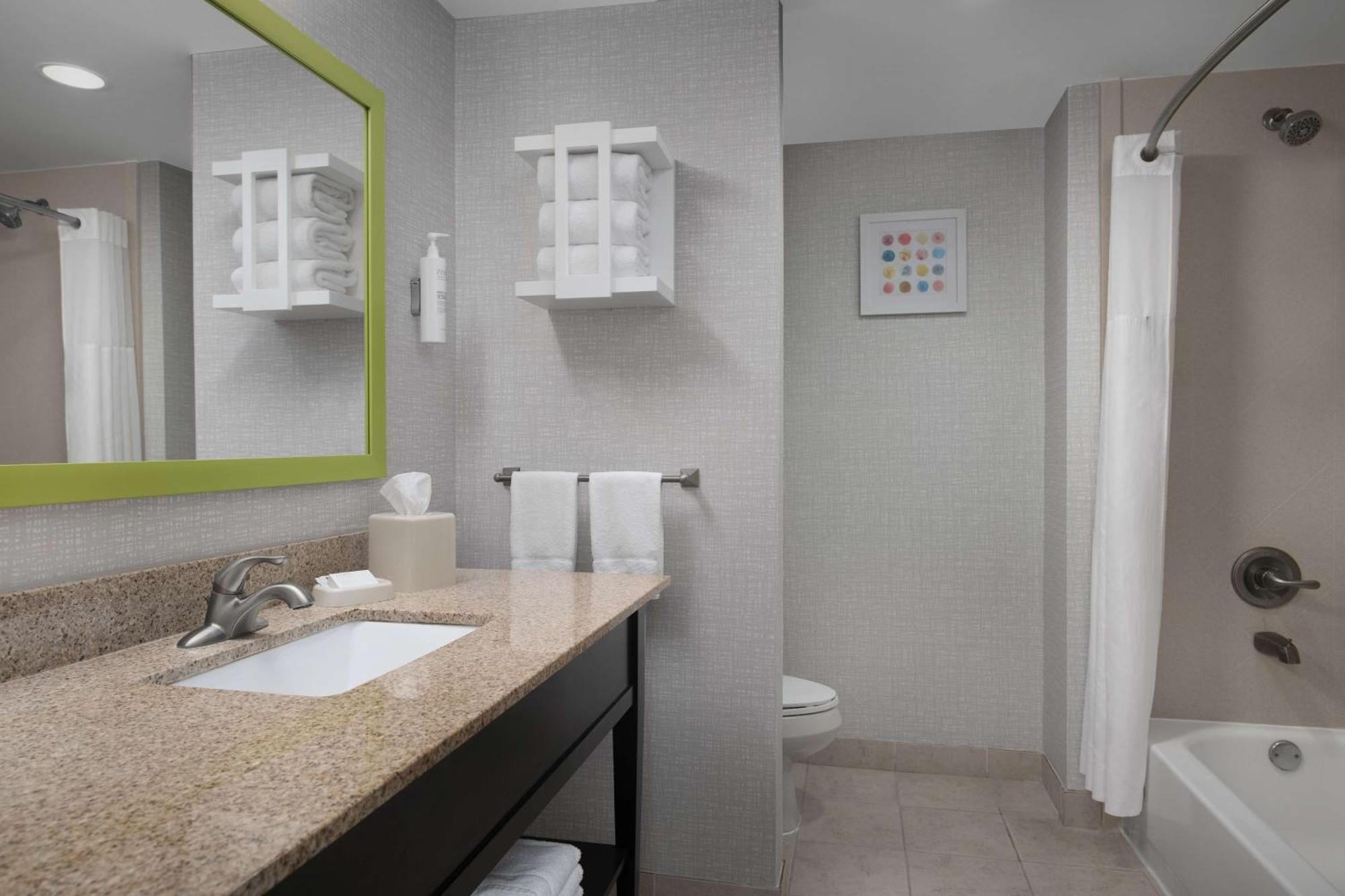 Hampton Inn Стейтсборо Экстерьер фото