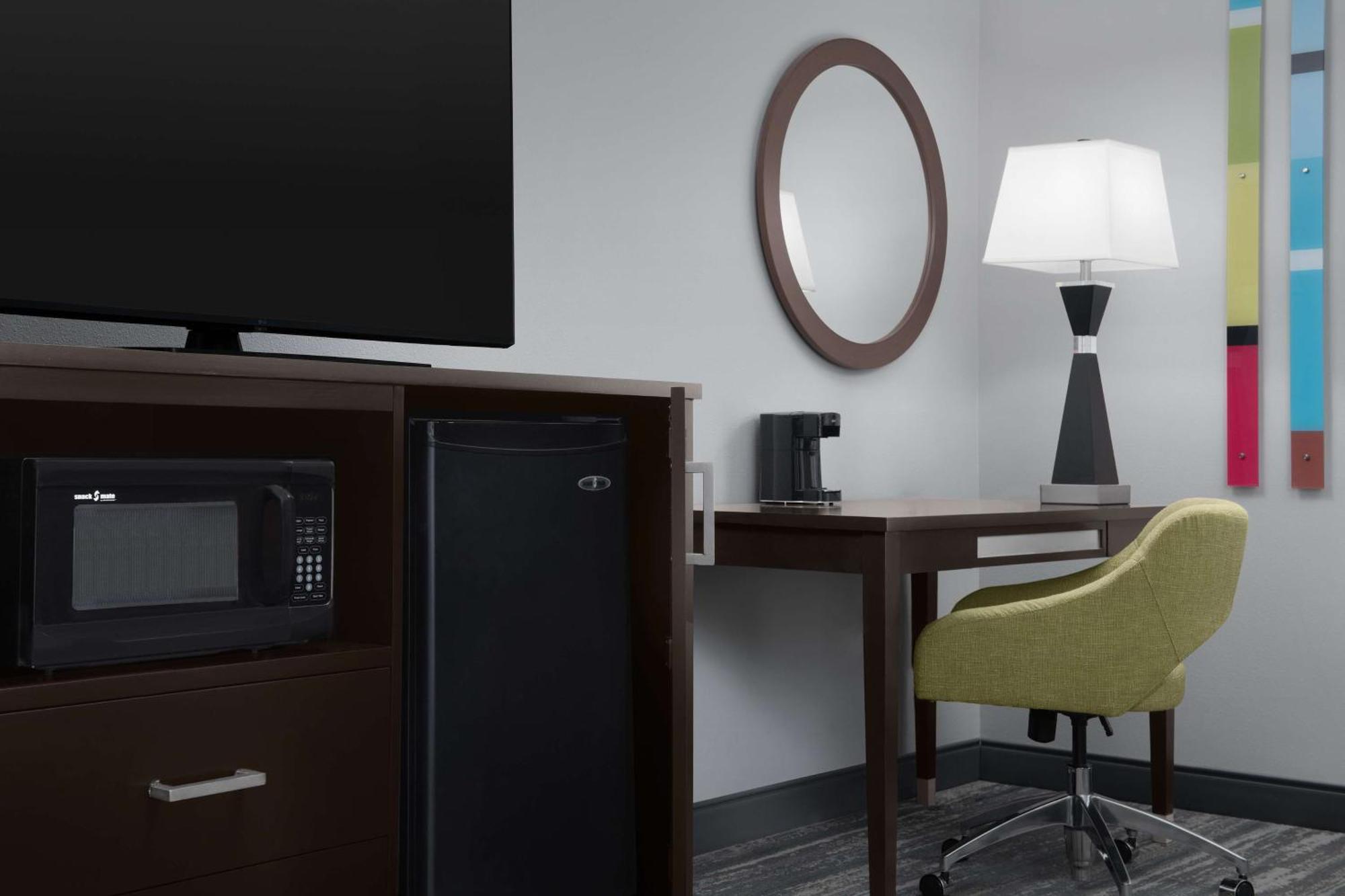 Hampton Inn Стейтсборо Экстерьер фото