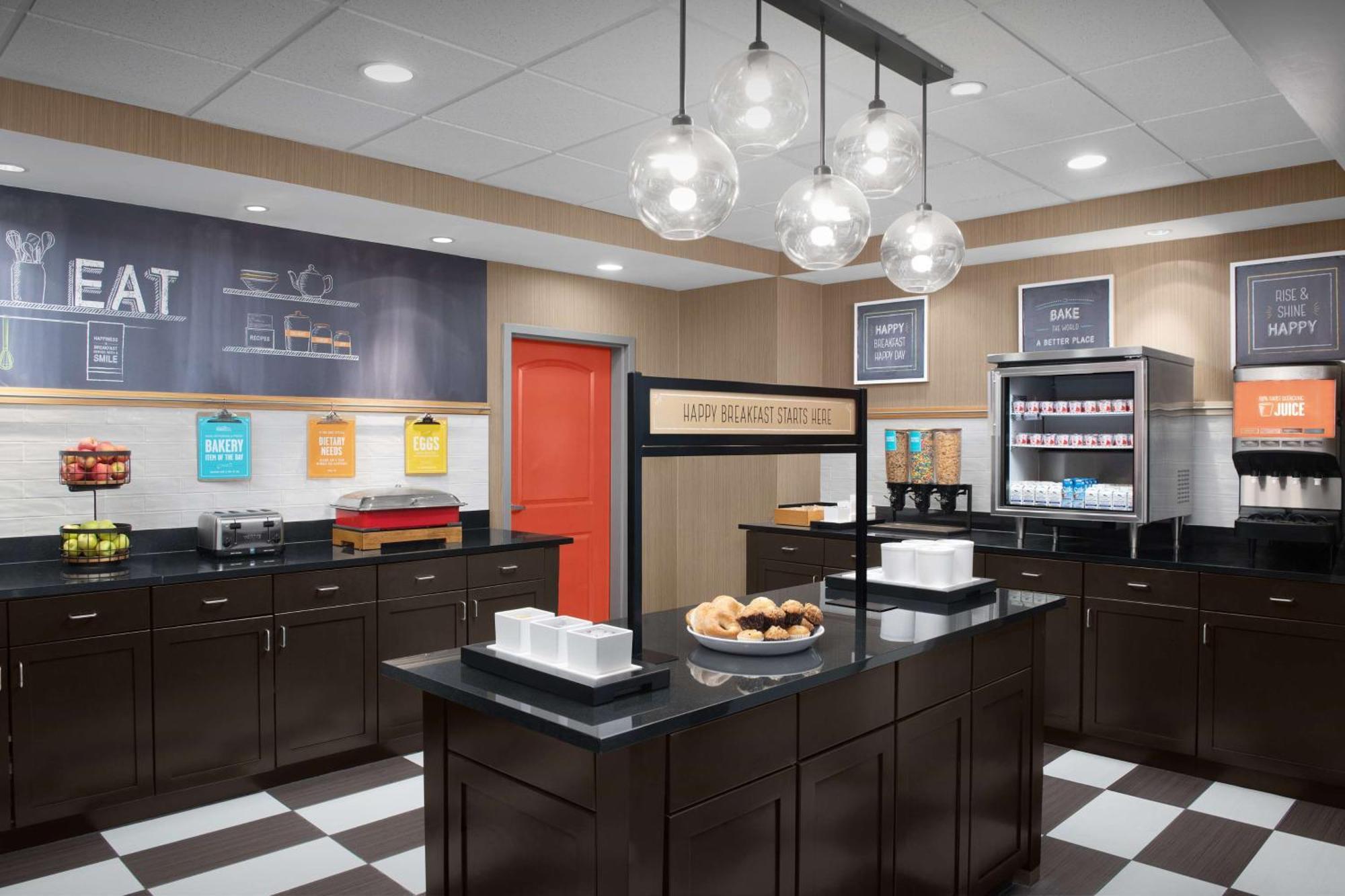 Hampton Inn Стейтсборо Экстерьер фото